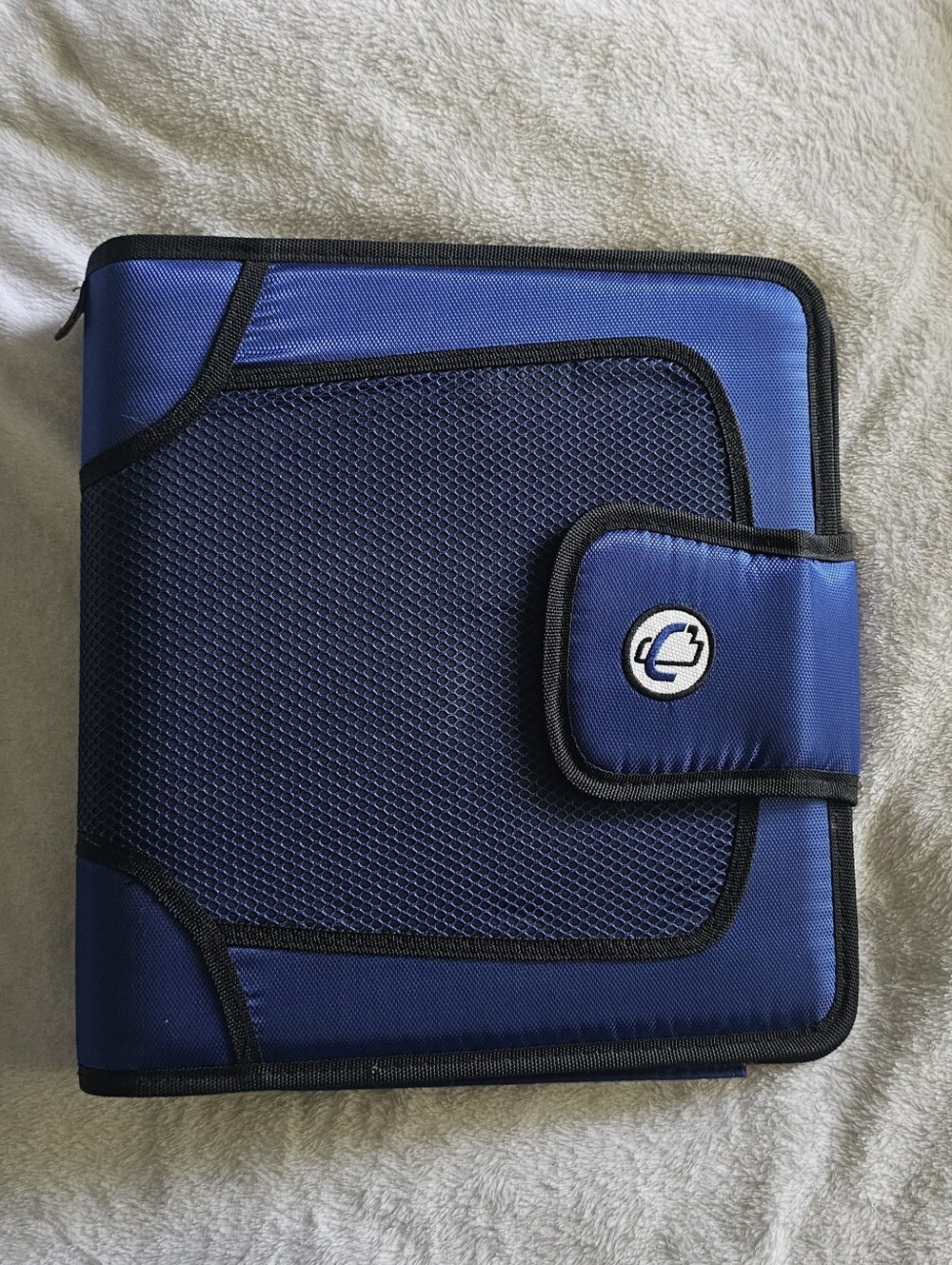 Case-It® VELCRO® Closure 3-Ring Binder, 2" Round Rings